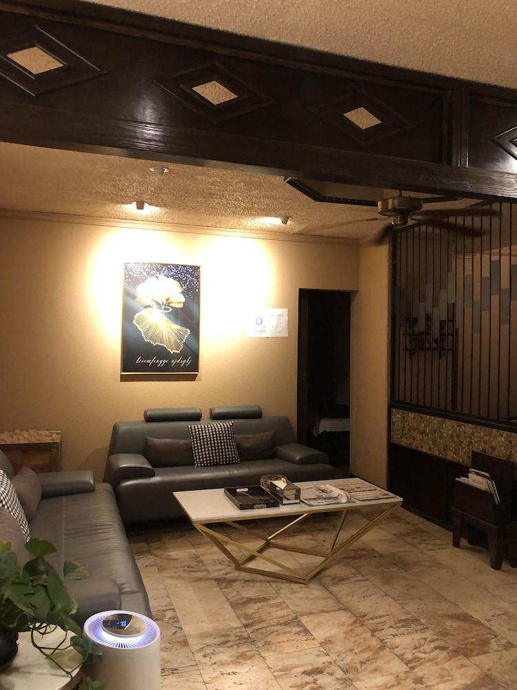 Holiday Saipan Hotel Exterior foto