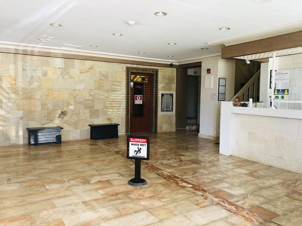 Holiday Saipan Hotel Exterior foto