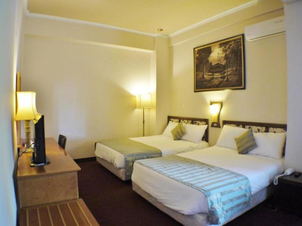 Holiday Saipan Hotel Exterior foto