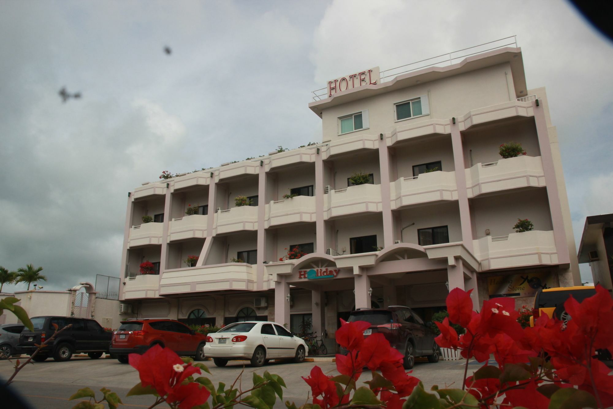 Holiday Saipan Hotel Exterior foto